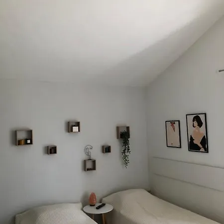 Kavala's Pearl * Palaiontsiflikion